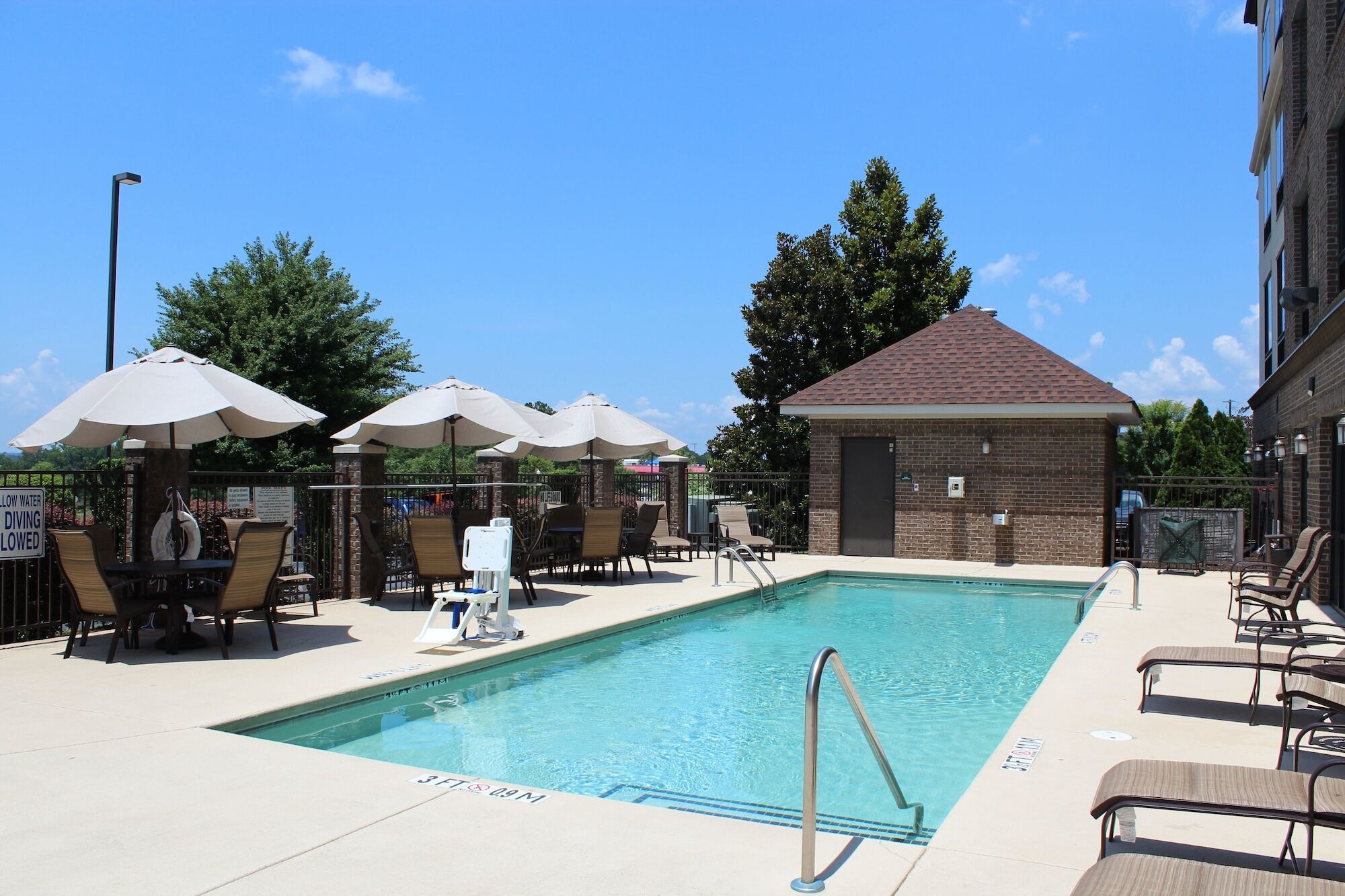 Hotel Wingate By Wyndham Columbia/Lexington Extérieur photo